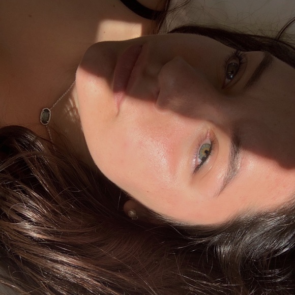 Meet your Posher, Anwyn - Picture 1 of 1